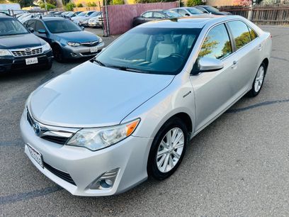 Used 2013 Toyota Camry XLE w/ Leather Pkg