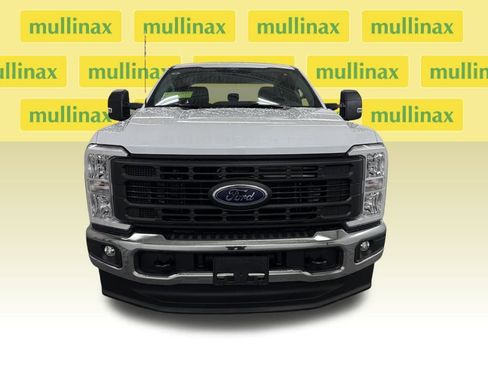 New 2026 Ford F250 XL w/ XL Chrome Package image 14