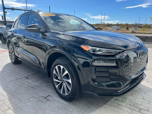 Used 2025 Audi Q6 e-tron Premium w/ Convenience Package image 7