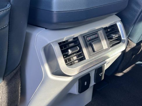 Used 2022 Ford F150 Limited image 27