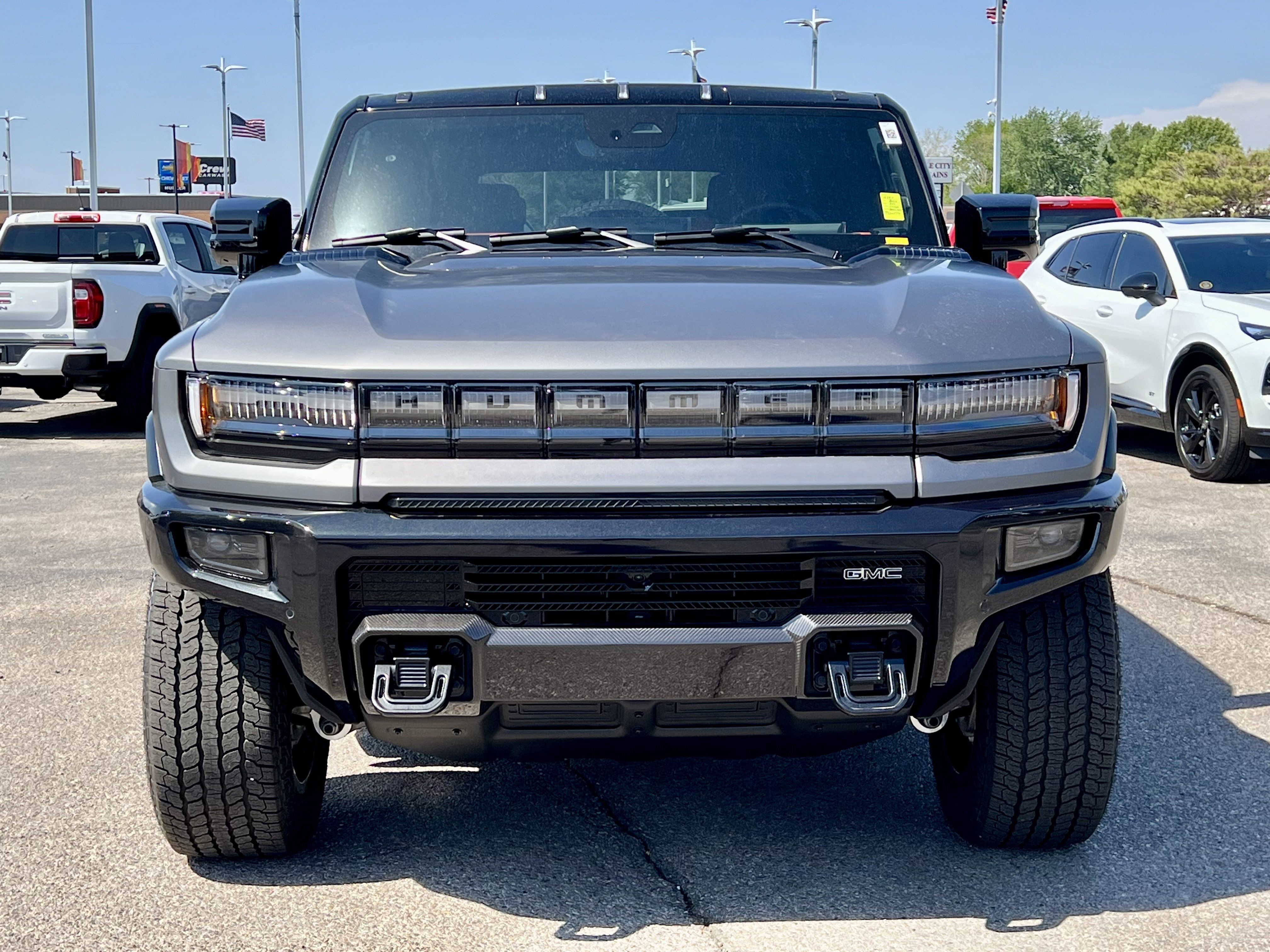 New 2026 GMC Hummer EV 3X w/ Carbon Fiber Edition Package AWD/4WD image 2