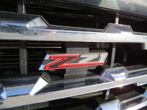Certified 2022 Chevrolet Silverado 2500 LTZ w/ LTZ Premium Package AWD/4WD image 8