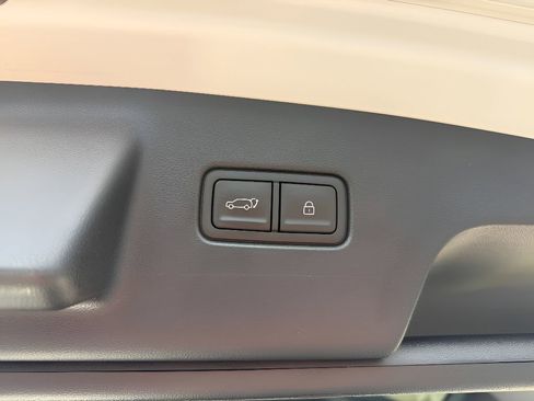 Used 2026 Hyundai Palisade Calligraphy FWD image 16