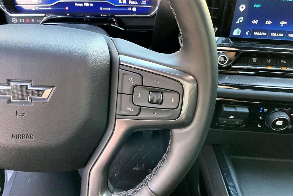 Used 2025 Chevrolet Silverado 2500 ZR2 w/ Technology Package AWD/4WD image 19