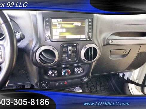 Used 2015 Jeep Wrangler Unlimited Sport w/ Quick Order Package 24S AWD/4WD image 25