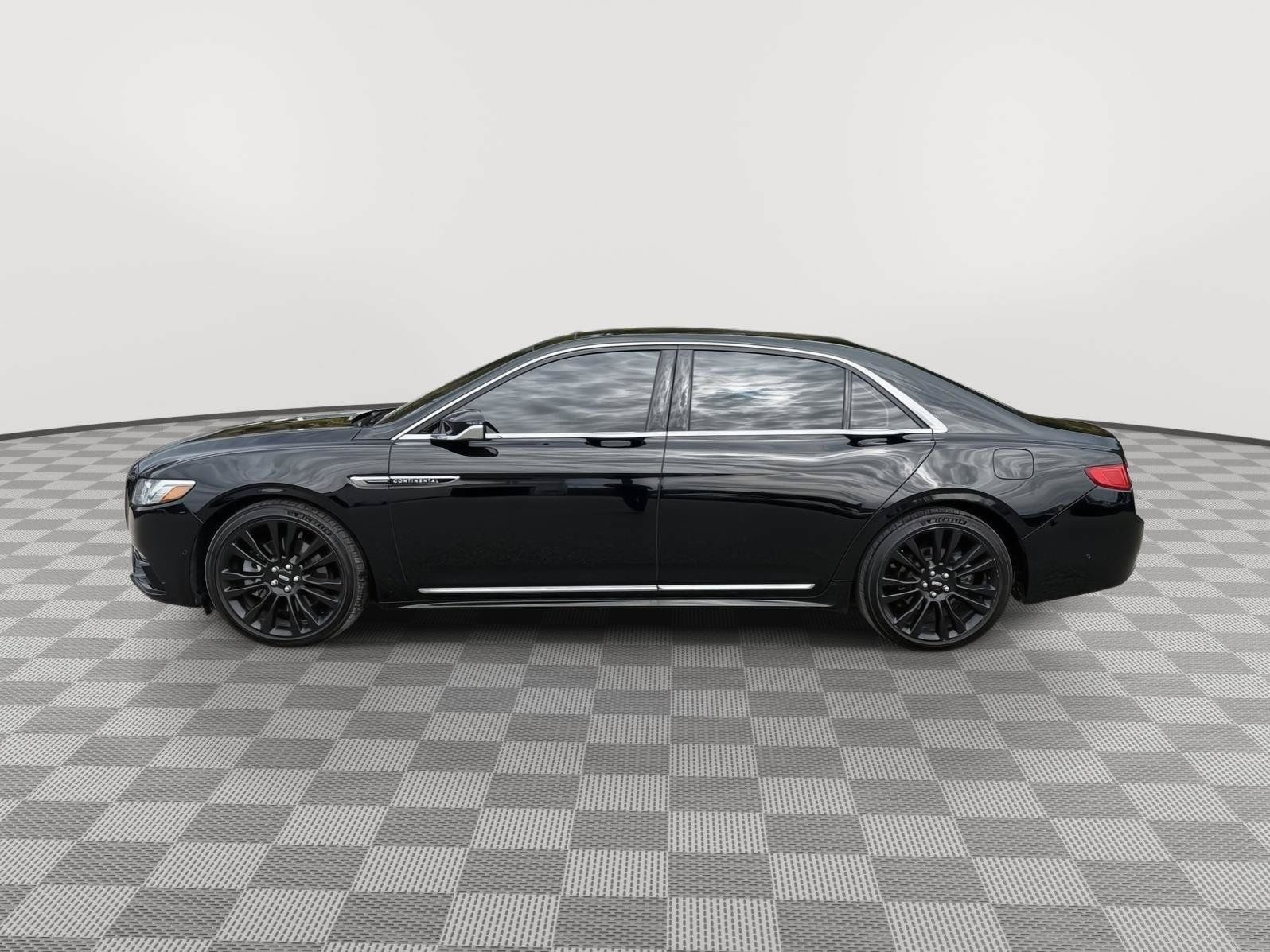 Used 2020 Lincoln Continental Reserve w/ Luxury Package AWD/4WD image 4