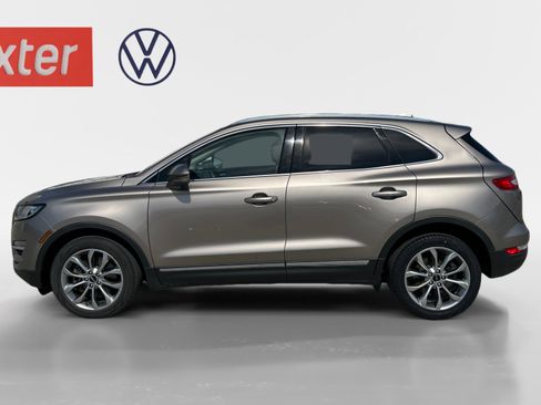 Used 2019 Lincoln MKC Select w/ Select Plus Package AWD/4WD image 11