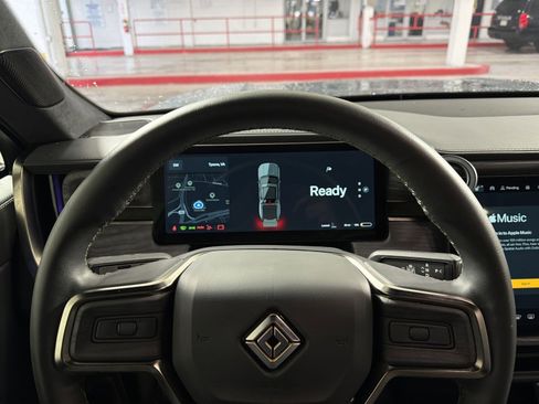 Used 2022 Rivian R1T Adventure image 14