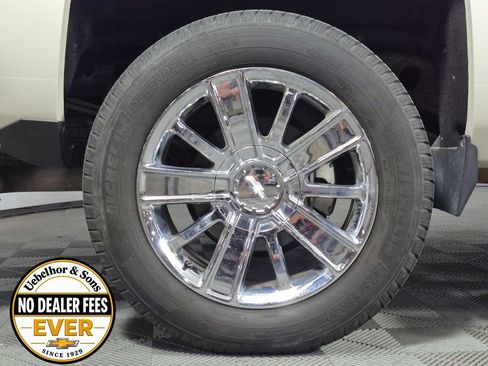 Used 2014 Chevrolet Silverado 1500 High Country w/ High Country Premium Package AWD/4WD image 26