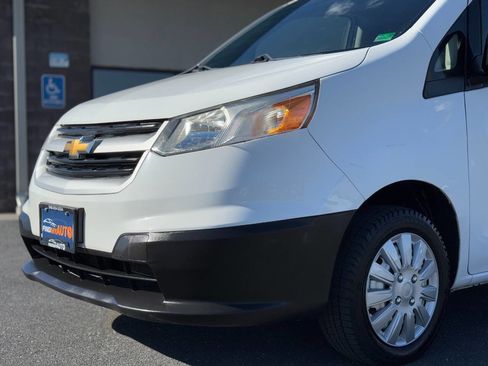 Used 2018 Chevrolet City Express LT image 36