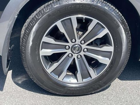 Used 2017 Nissan Armada SL AWD/4WD image 8