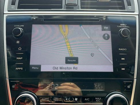 Used 2018 Subaru Outback 2.5i Limited image 25