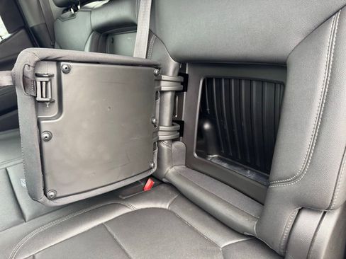 Used 2022 Chevrolet Silverado 1500 LT Trail Boss w/ LT Trail Boss Premium Package image 38