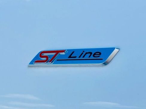 Used 2024 Ford Explorer ST-Line w/ Class IV Trailer Tow Package AWD/4WD image 11