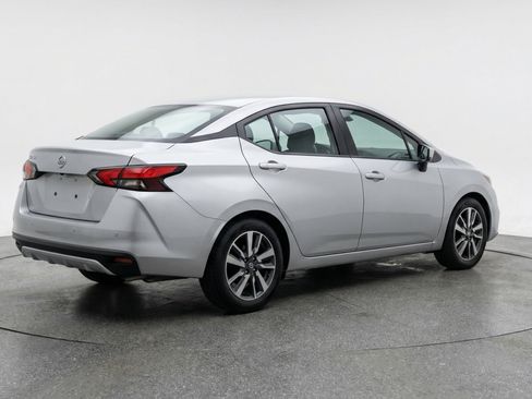 Used 2025 Nissan Versa SV FWD image 9