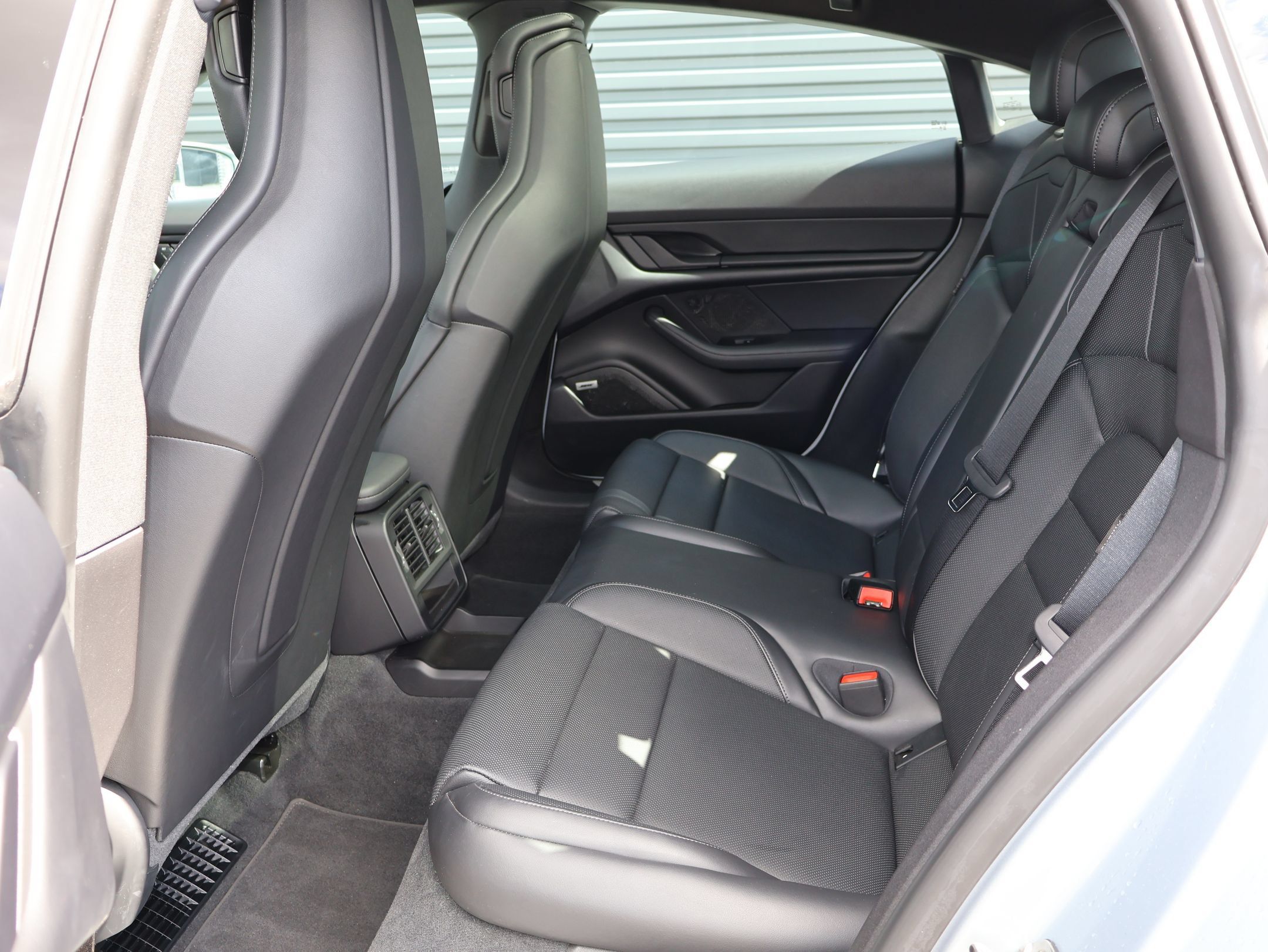 Certified 2024 Porsche Taycan 4S AWD/4WD image 30