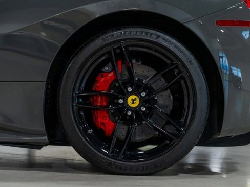 Used 2018 Ferrari 488 GTB image 6
