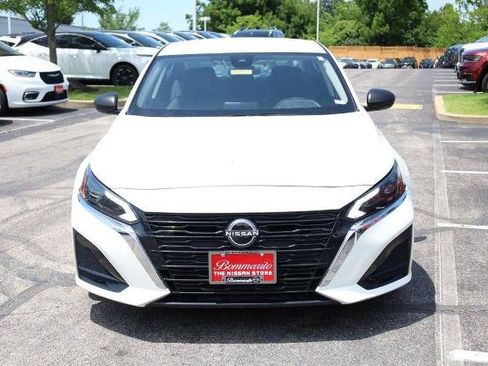 Certified 2025 Nissan Altima 2.5 SV FWD image 4