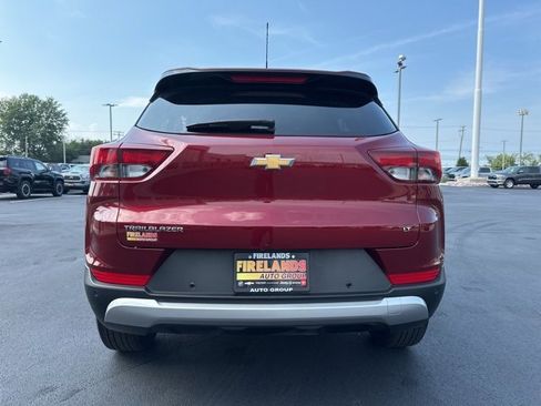 Used 2024 Chevrolet TrailBlazer LT w/ LT Cold Weather Package image 6