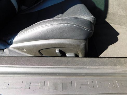 Used 2019 Chevrolet Camaro LT w/ Technology Package image 21