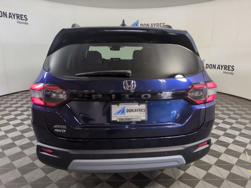 Certified 2025 Honda Pilot EX-L image 5