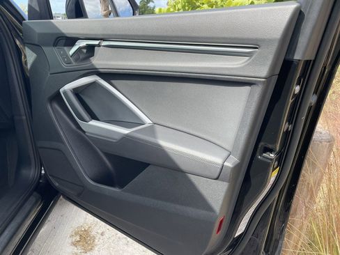 Used 2021 Audi Q3 2.0T Premium image 26