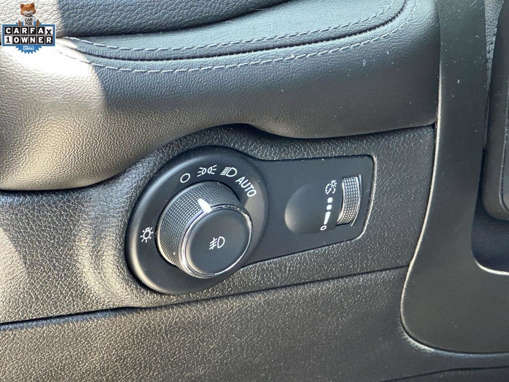 Used 2022 Dodge Durango GT AWD/4WD image 17