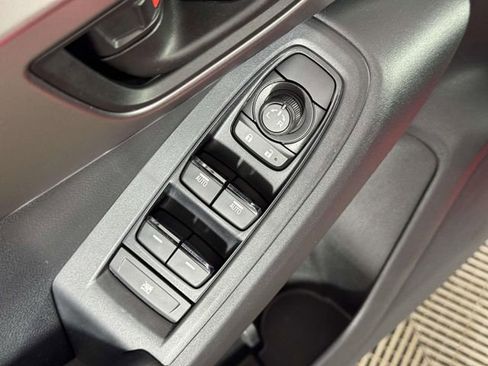 Certified 2025 Subaru Impreza 2.0i Sport AWD/4WD image 18