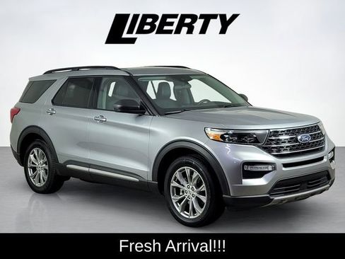 Used 2023 Ford Explorer XLT w/ Equipment Group 202A AWD/4WD image 1