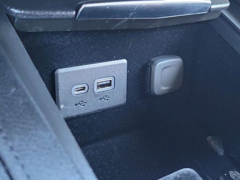 Certified 2023 Cadillac XT4 Premium Luxury image 33