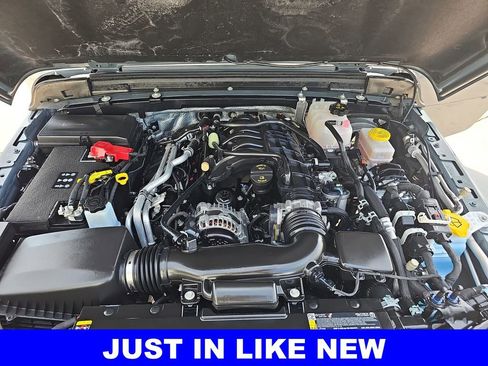 Used 2025 Jeep Wrangler Sport image 30