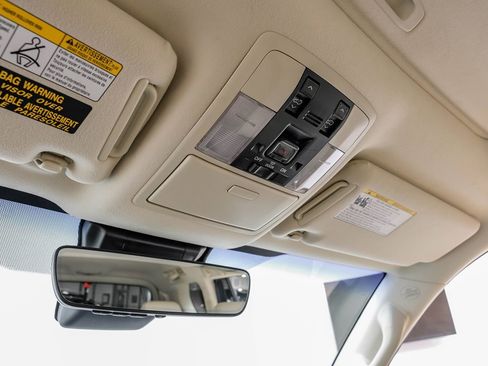 Used 2022 Lexus GX 460 Luxury w/ Sport Design Package image 27