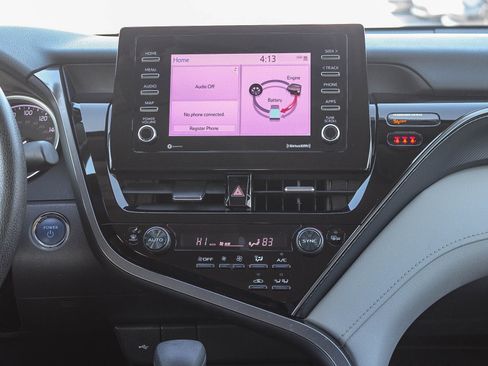 Used 2021 Toyota Camry LE image 14