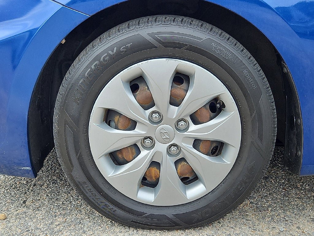 Used 2017 Hyundai Accent SE FWD image 8