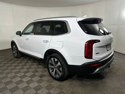 Used 2022 Kia Telluride S image 5