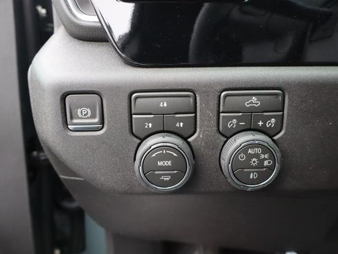New 2026 Chevrolet Silverado 3500 LT w/ Convenience Package AWD/4WD image 10