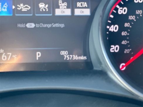 Used 2023 Toyota Camry XSE image 12