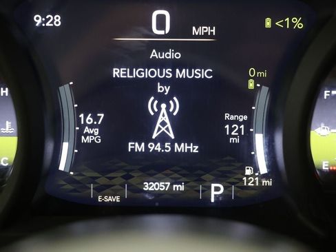 Used 2024 Jeep Wrangler Unlimited image 19