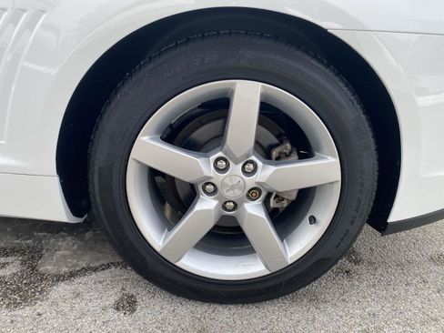 Used 2015 Chevrolet Camaro LT image 9