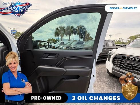 Used 2025 Chevrolet Colorado Trail Boss AWD/4WD image 28