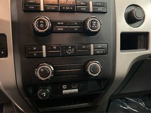 Used 2012 Ford F150 XLT w/ XLT Chrome Pkg image 29