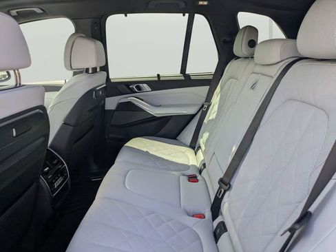 Used 2026 BMW X5 M60i w/ Executive Package AWD/4WD image 14