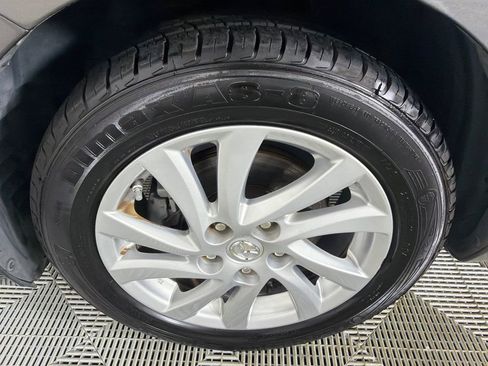 Used 2012 MAZDA MAZDA3 i Touring FWD image 11