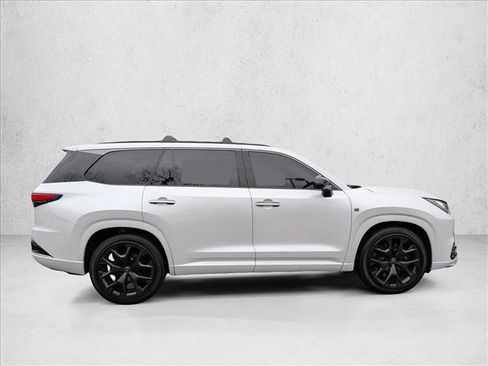 Used 2024 Lexus TX 500h TX 500h F SPORT Premium image 4