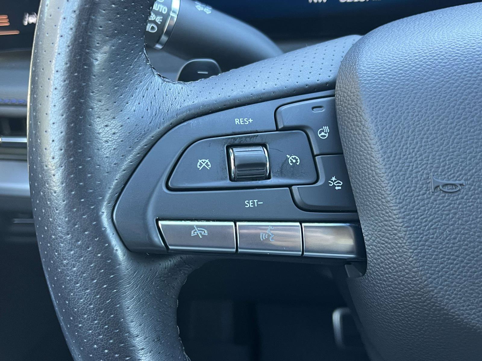 Used 2024 Cadillac XT4 Sport FWD image 22