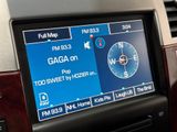 Used 2010 Cadillac Escalade Premium image 3