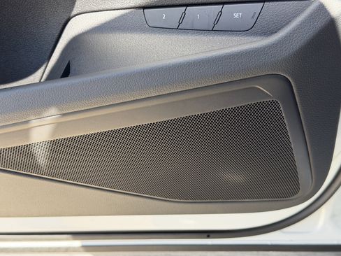 Used 2022 Audi e-tron Premium image 20