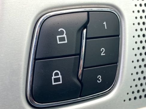 Used 2020 Ford Explorer Platinum AWD/4WD image 35