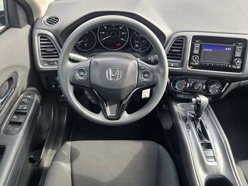 Used 2022 Honda HR-V LX image 16