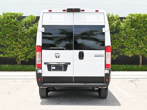 Used 2023 RAM ProMaster 2500 FWD image 3